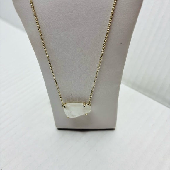 New KENDRA SCOTT Rose Quartz Isla Pendant Gold Tone Necklace - Picture 2 of 4